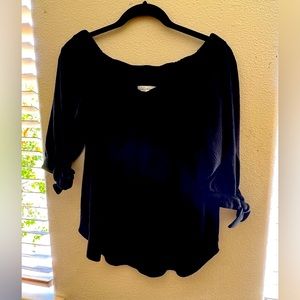 Abercrombie & Fitch Black Off Shoulder 3/4 Sleeve